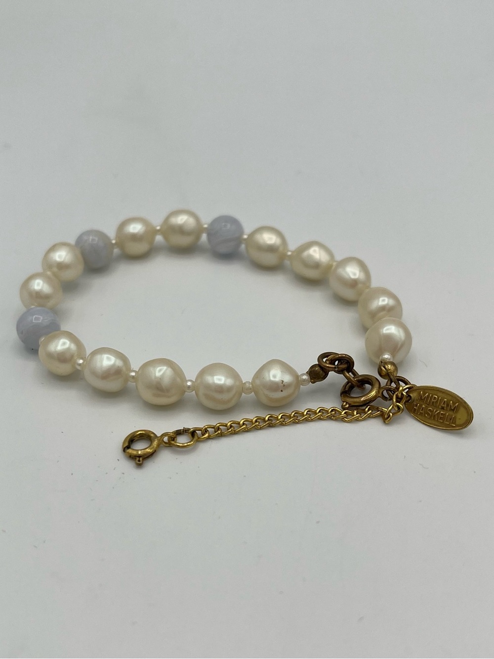 Signed Miriam Haskell 1960s Pearl & Blue Glass Necklace and Bracelet Vintage Set - Picture 5 of 5
